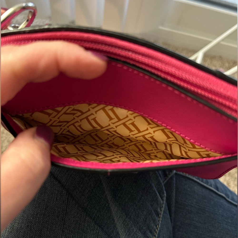 Tignanello vibrant pink crossbody bag - Picture 4 of 11